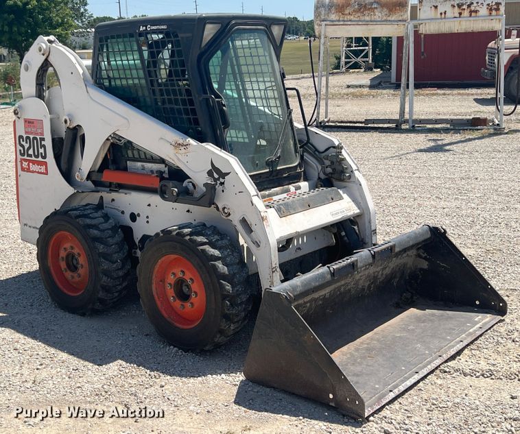 image for item JX9442 2007 Bobcat S205  skid steer loader