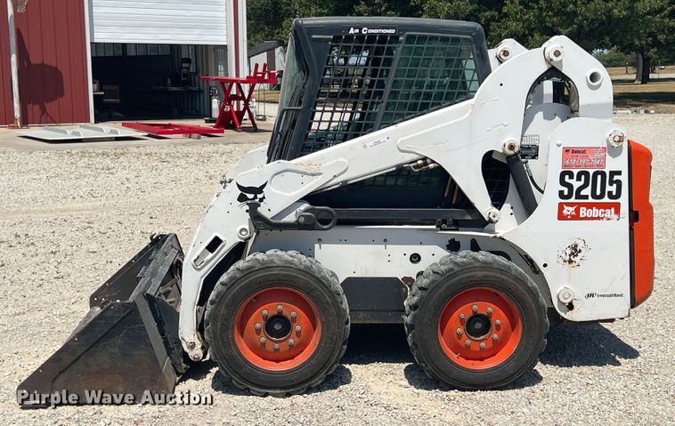 image for item JX9442 2007 Bobcat S205  skid steer loader