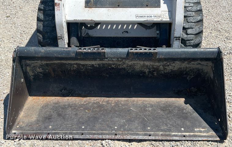 image for item JX9442 2007 Bobcat S205  skid steer loader