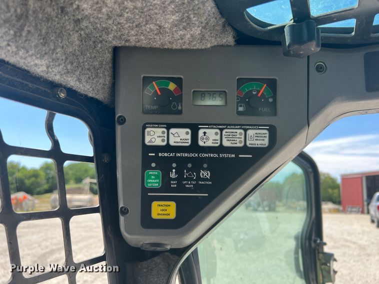 image for item JX9442 2007 Bobcat S205  skid steer loader