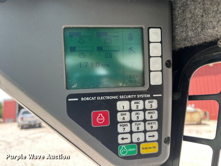 image for item JX9442 2007 Bobcat S205  skid steer loader