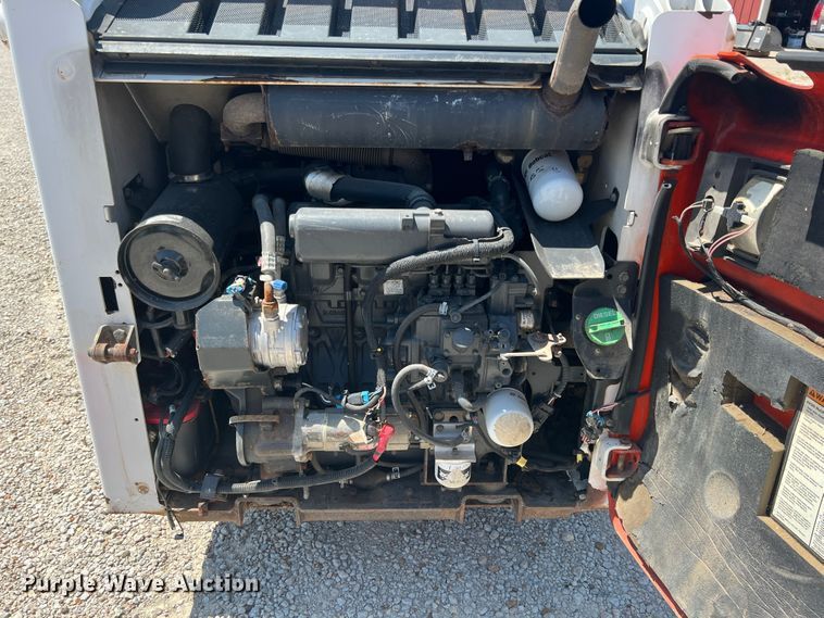 image for item JX9442 2007 Bobcat S205  skid steer loader