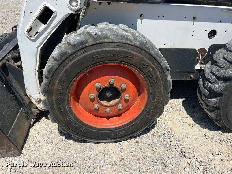 image for item JX9442 2007 Bobcat S205  skid steer loader