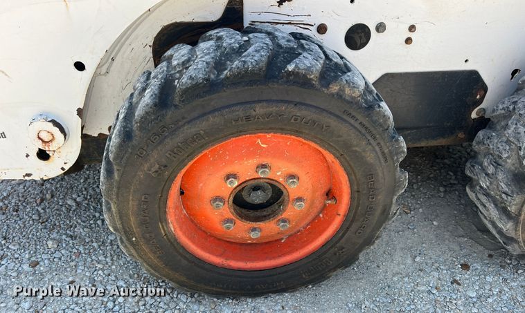 image for item JX9442 2007 Bobcat S205  skid steer loader