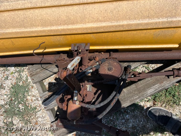 image for item JX9444 54" W skid steer broom