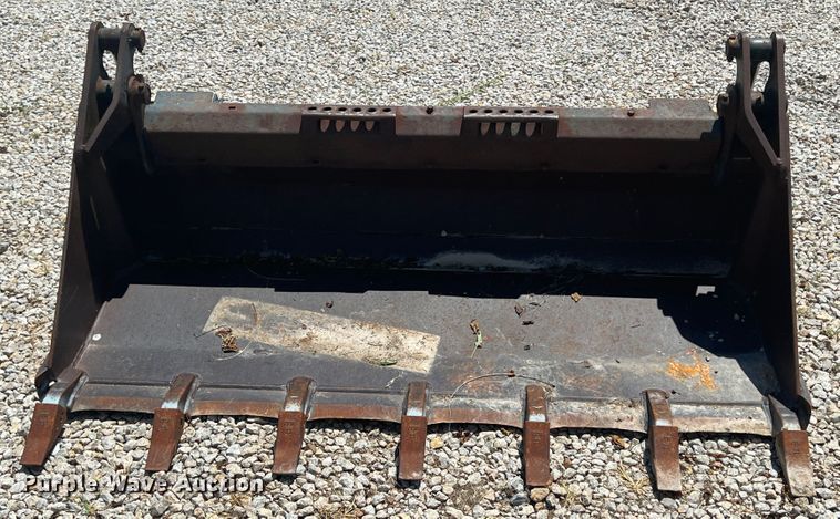 image for item JX9445 Ingersoll Rand 66  four-in-one skid steer bucket