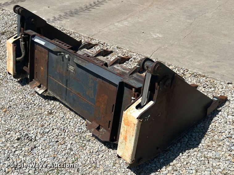 image for item JX9445 Ingersoll Rand 66  four-in-one skid steer bucket