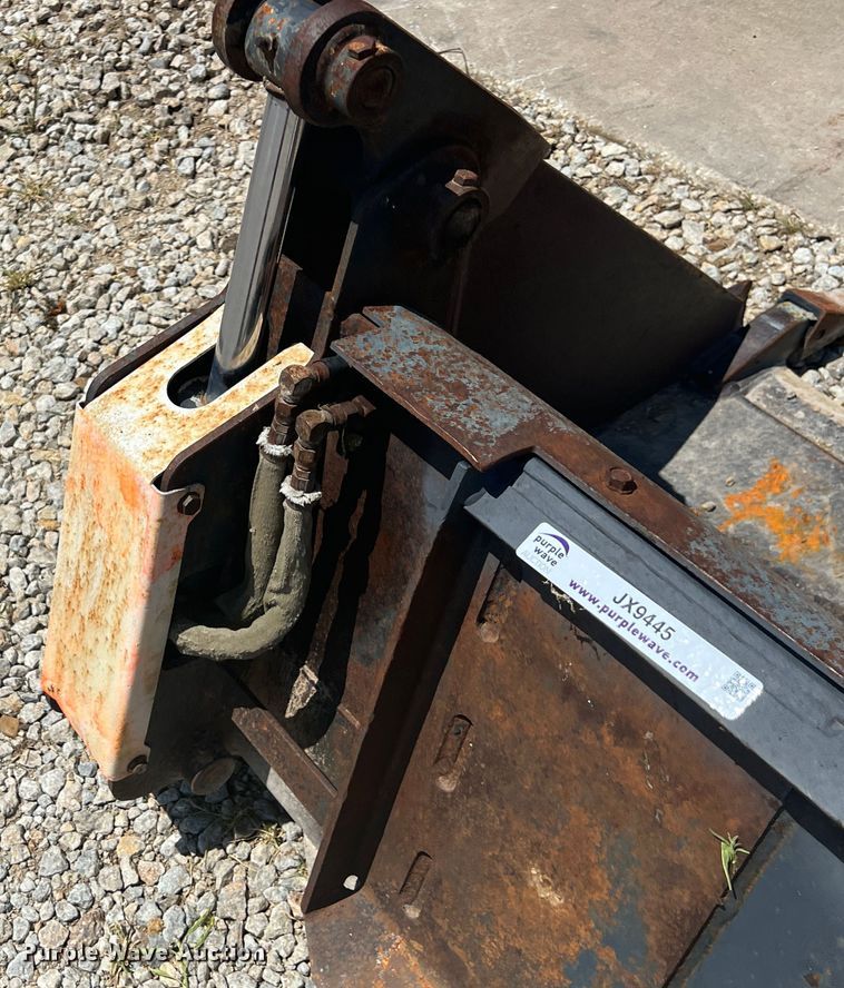 image for item JX9445 Ingersoll Rand 66  four-in-one skid steer bucket