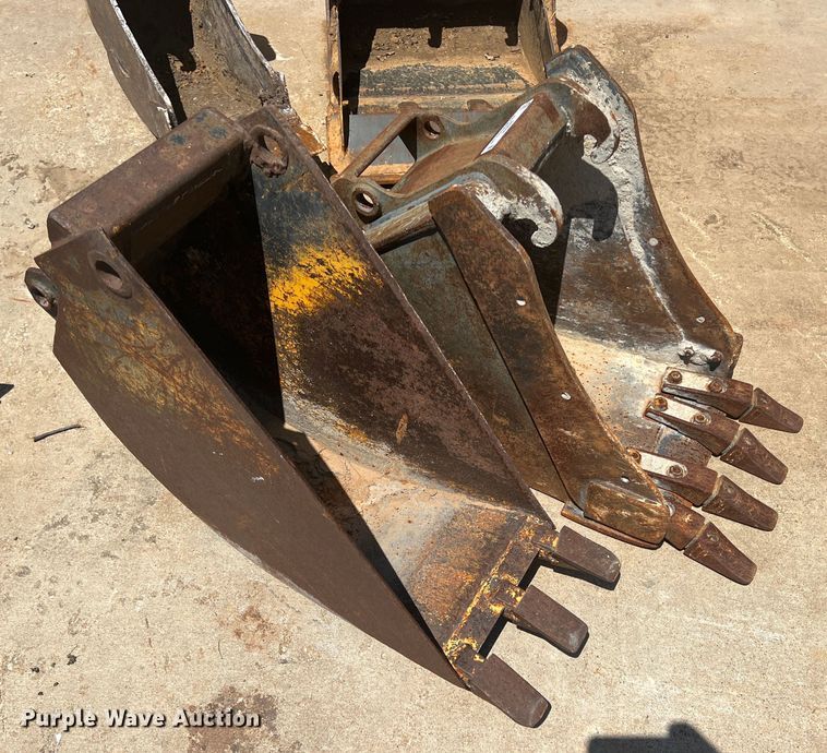 image for item JX9448 (2) buckets