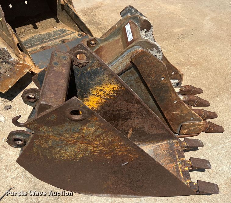 image for item JX9448 (2) buckets