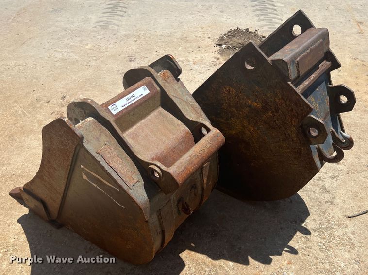 image for item JX9448 (2) buckets