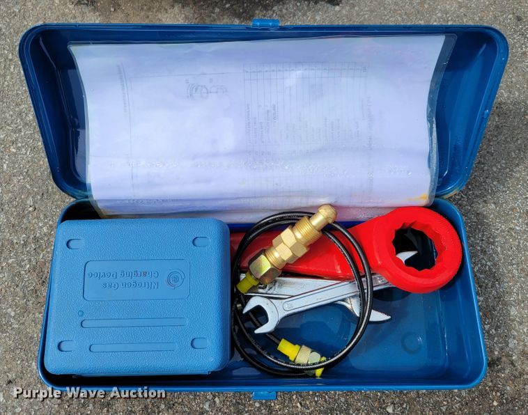 image for item JZ9193 TMG Industrial TMG-HB70Q  breaker