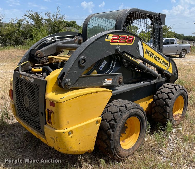 image for item KE9339 2016 New Holland L228  skid steer loader