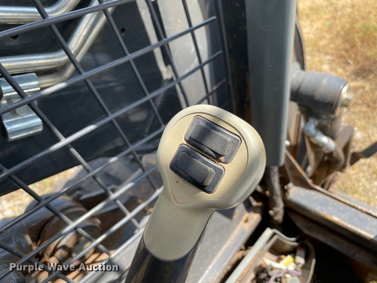 image for item KE9339 2016 New Holland L228  skid steer loader