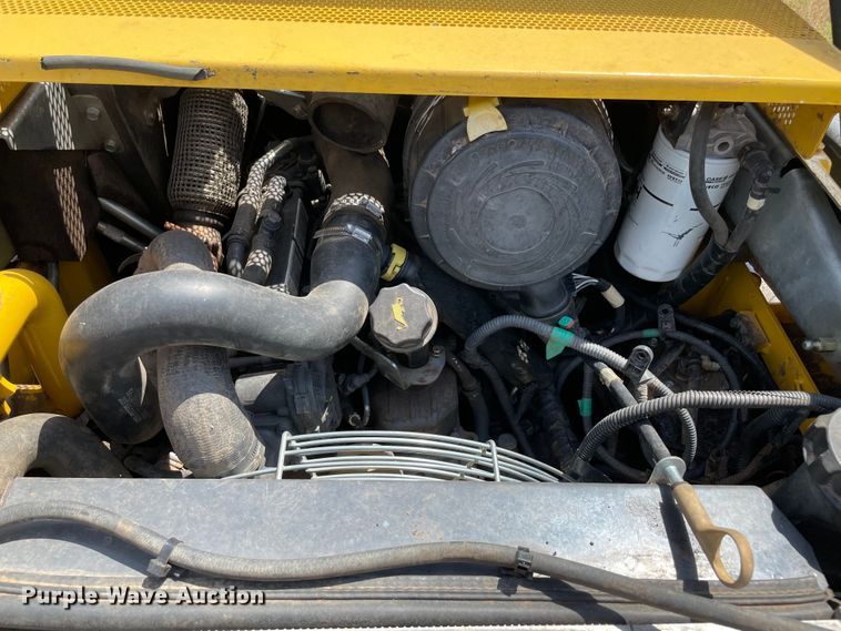 image for item KE9339 2016 New Holland L228  skid steer loader