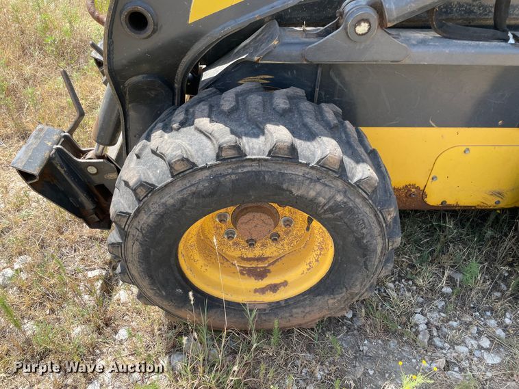 image for item KE9339 2016 New Holland L228  skid steer loader