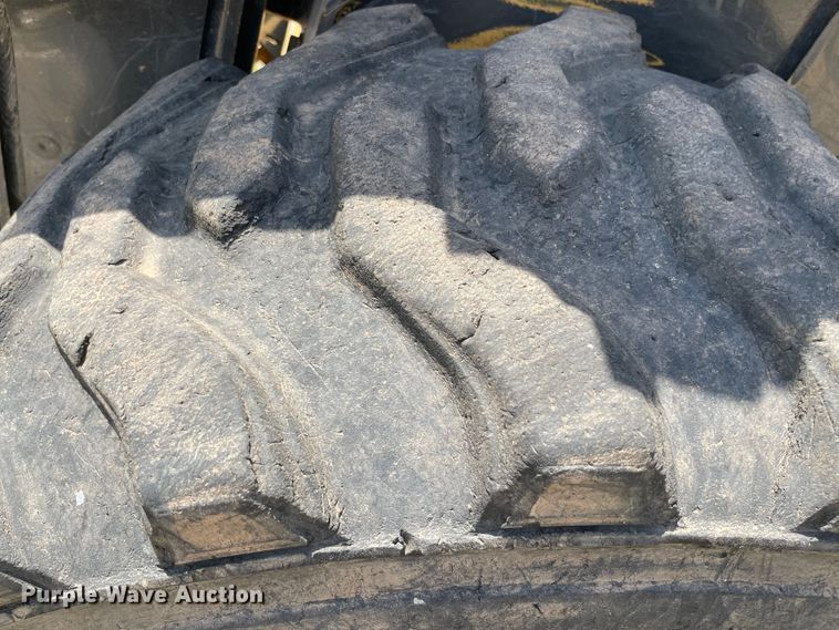 image for item KE9339 2016 New Holland L228  skid steer loader