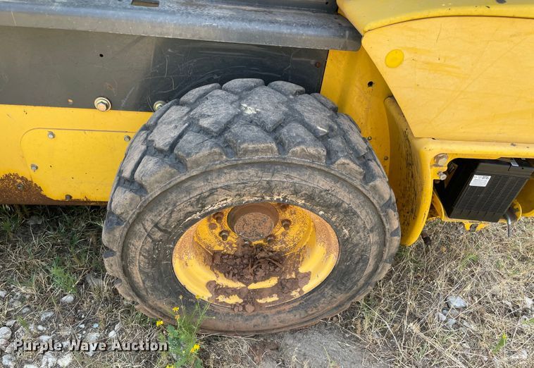 image for item KE9339 2016 New Holland L228  skid steer loader