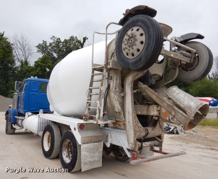 image for item KF9604 2001 Western Star 4964FX  ready mix truck