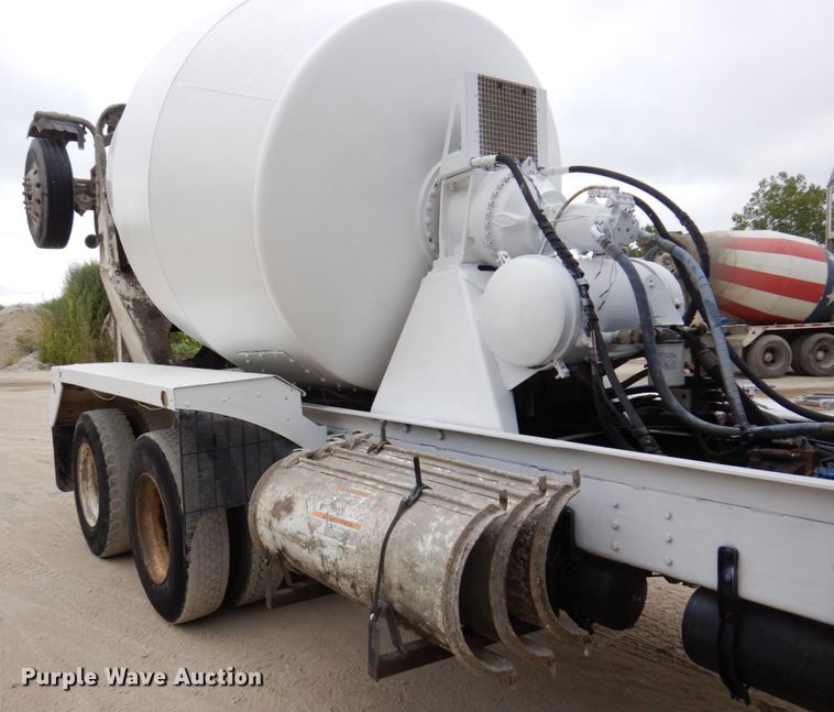 image for item KF9604 2001 Western Star 4964FX  ready mix truck