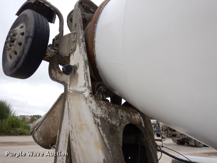 image for item KF9604 2001 Western Star 4964FX  ready mix truck