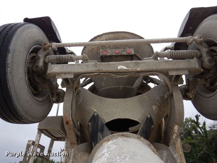 image for item KF9604 2001 Western Star 4964FX  ready mix truck