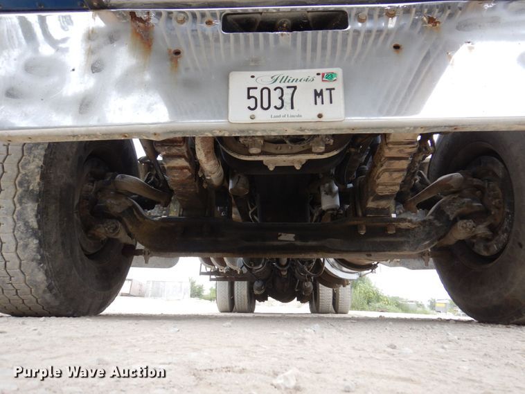 image for item KF9604 2001 Western Star 4964FX  ready mix truck