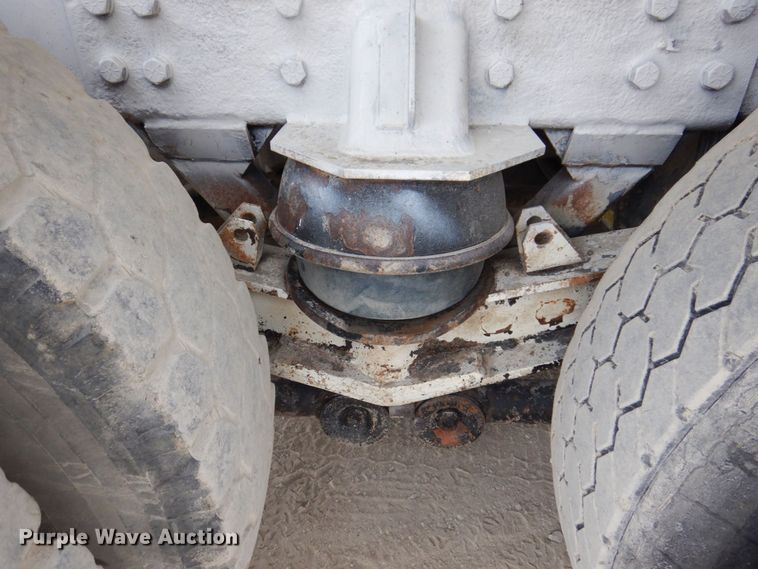 image for item KF9604 2001 Western Star 4964FX  ready mix truck