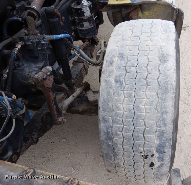 image for item KF9604 2001 Western Star 4964FX  ready mix truck