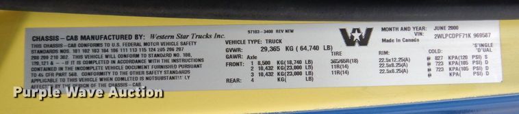 image for item KF9604 2001 Western Star 4964FX  ready mix truck