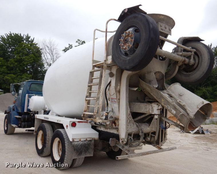 image for item KF9605 1999 Sterling LT9511  ready mix truck
