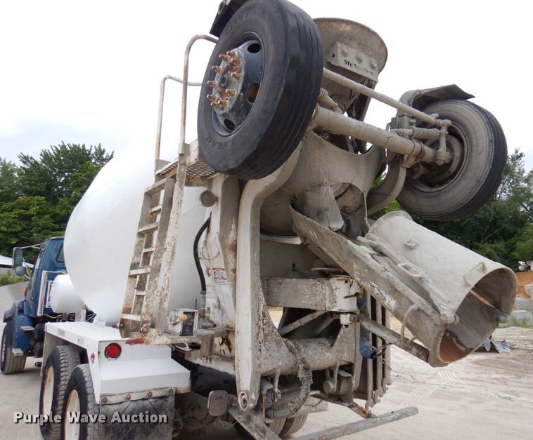 image for item KF9605 1999 Sterling LT9511  ready mix truck