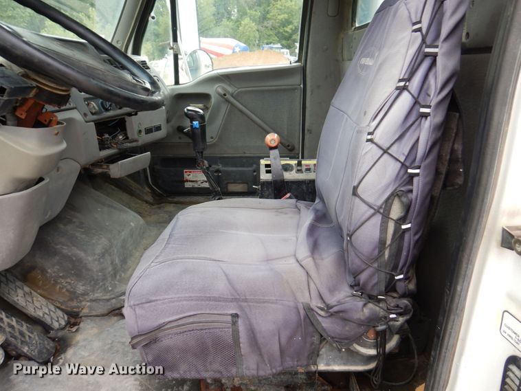 image for item KF9605 1999 Sterling LT9511  ready mix truck