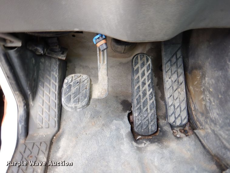 image for item KF9605 1999 Sterling LT9511  ready mix truck