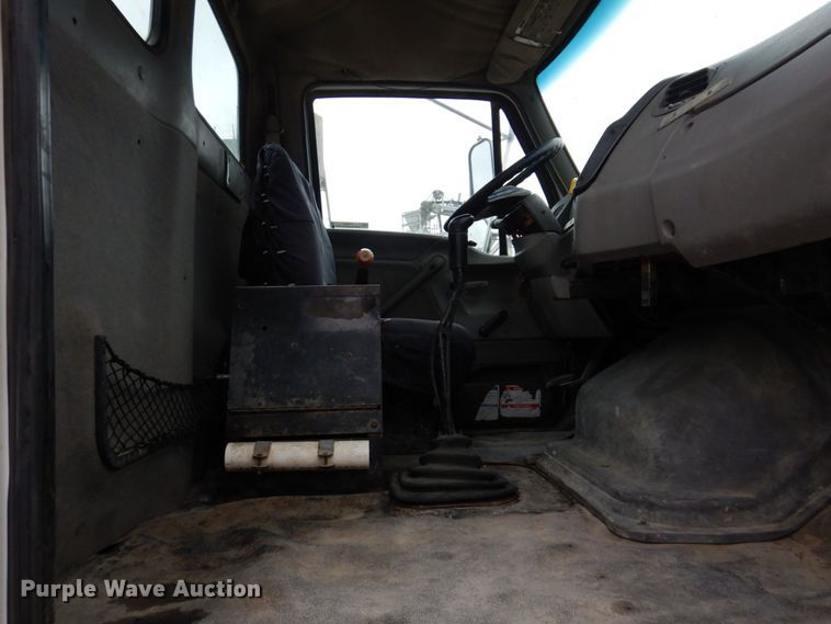 image for item KF9605 1999 Sterling LT9511  ready mix truck