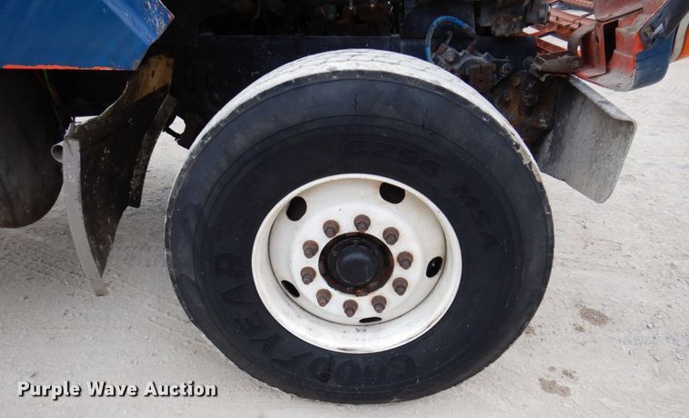 image for item KF9605 1999 Sterling LT9511  ready mix truck