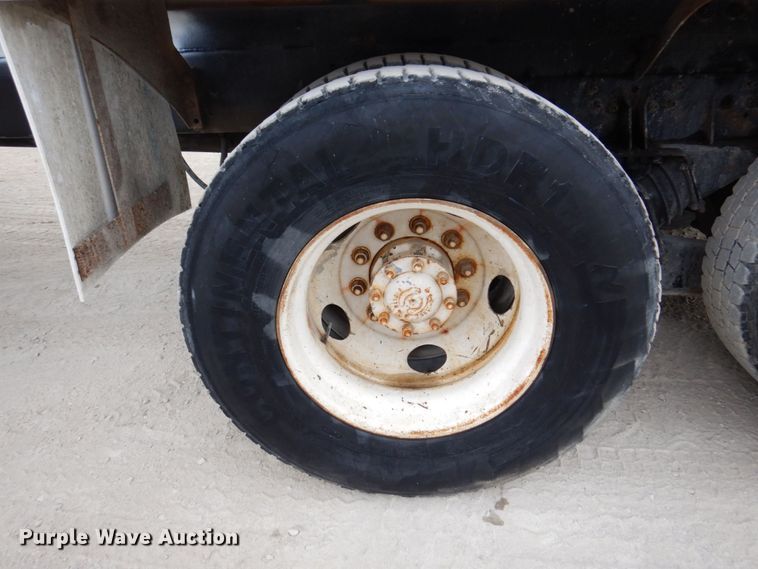 image for item KF9605 1999 Sterling LT9511  ready mix truck