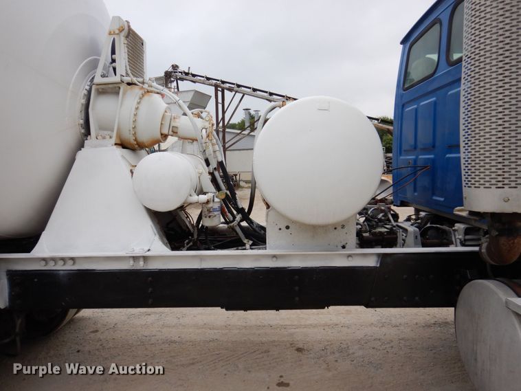 image for item KF9606 1999 Sterling LT9511  ready mix truck