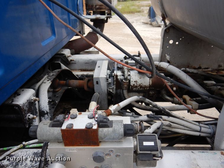 image for item KF9606 1999 Sterling LT9511  ready mix truck