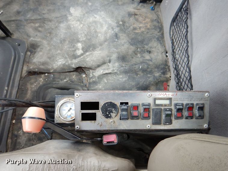 image for item KF9606 1999 Sterling LT9511  ready mix truck