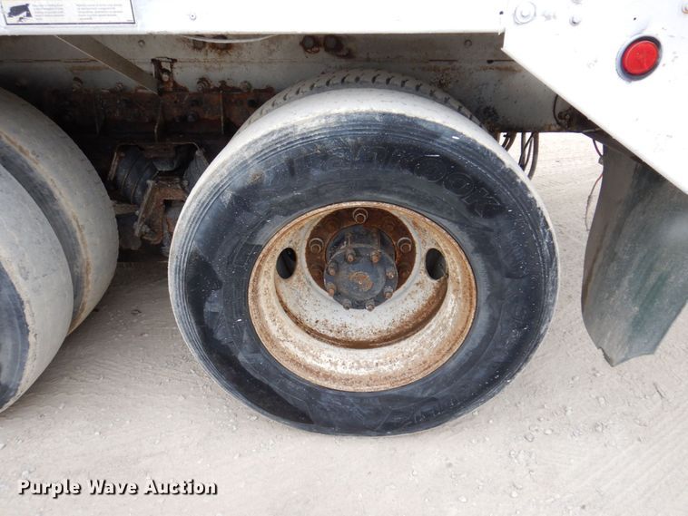 image for item KF9606 1999 Sterling LT9511  ready mix truck