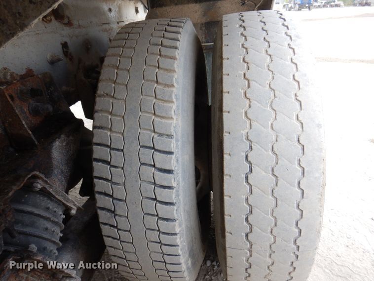 image for item KF9606 1999 Sterling LT9511  ready mix truck