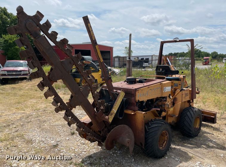 image for item KJ9702 1987 Case 360  trencher