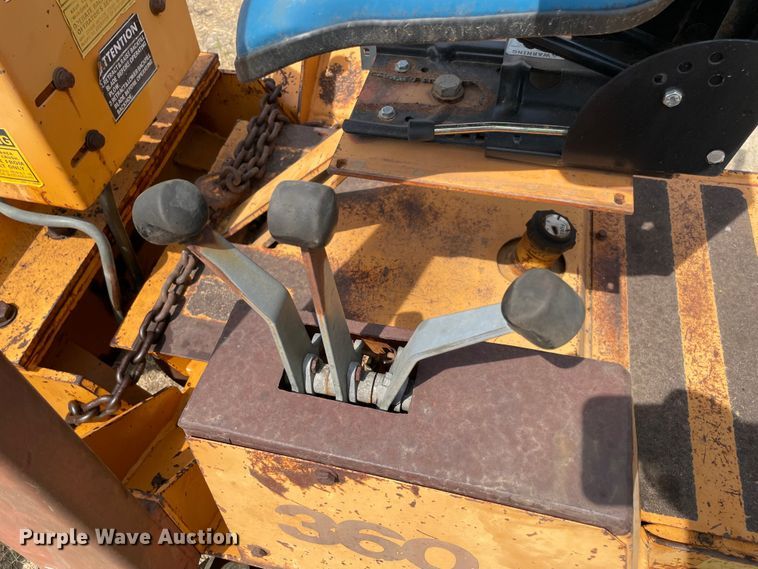 image for item KJ9702 1987 Case 360  trencher