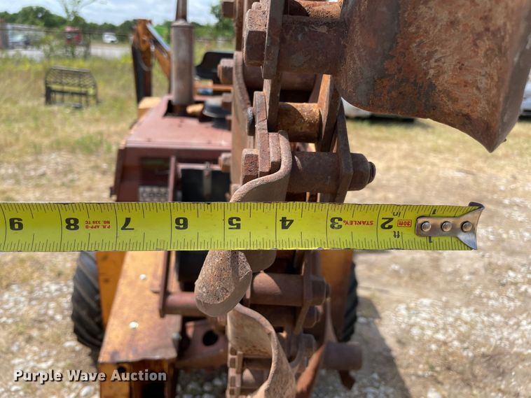 image for item KJ9702 1987 Case 360  trencher