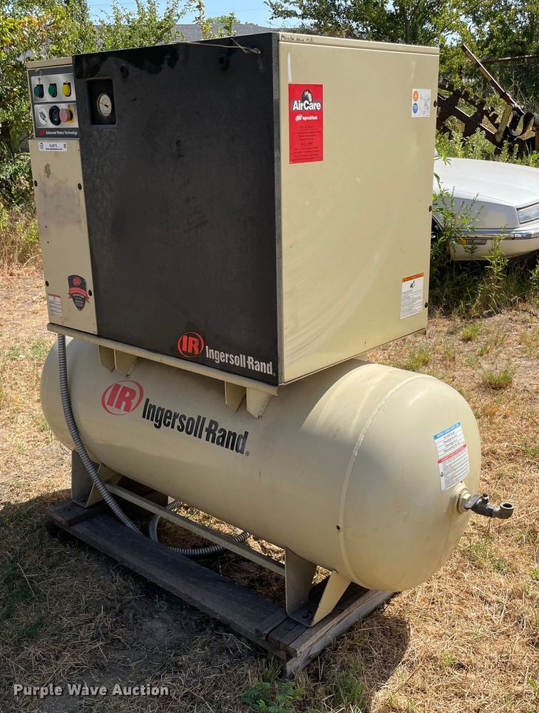 image for item KJ9715 Ingersoll Rand UP6-15-125  air compressor