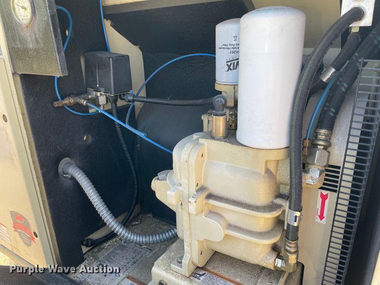 image for item KJ9715 Ingersoll Rand UP6-15-125  air compressor
