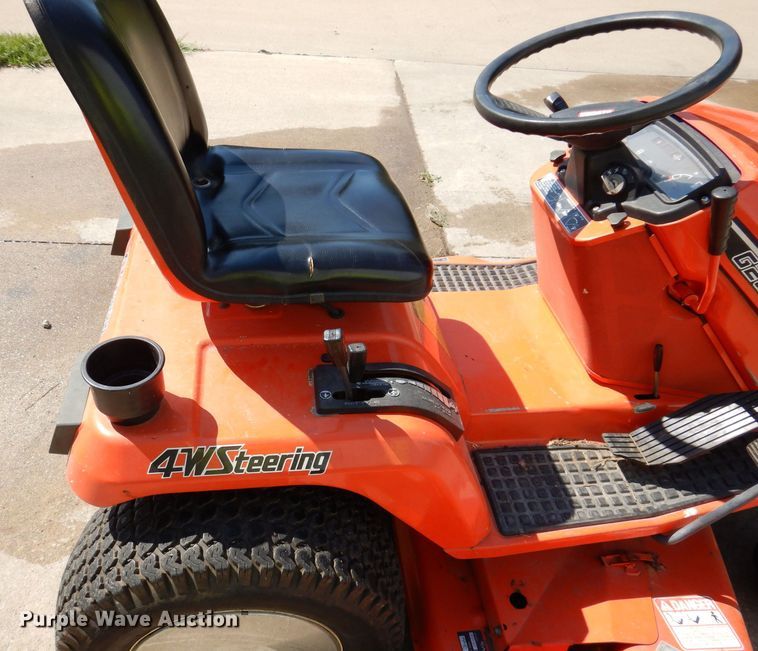 image for item KP9460 Kubota G2000-S  lawn mower