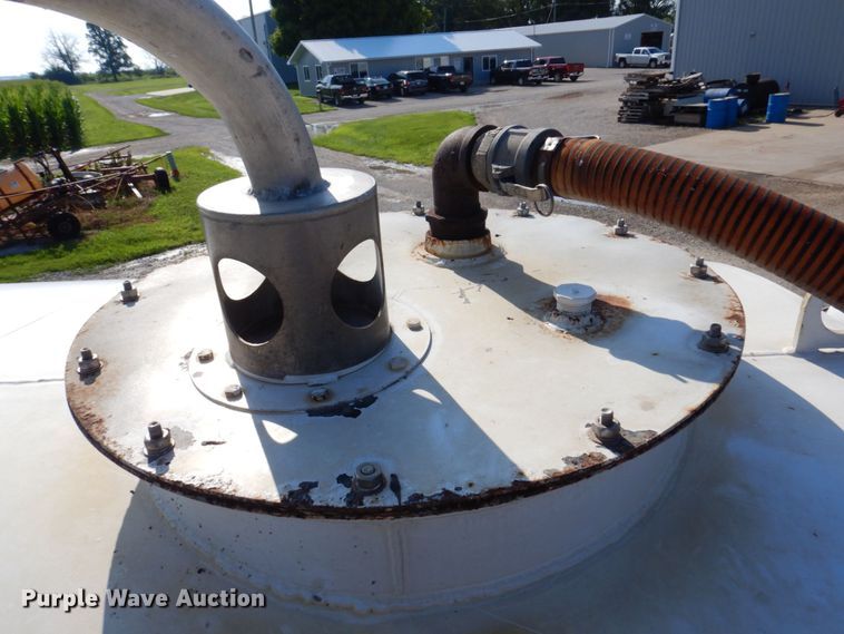 image for item KR9116 2000 International 2554  sewer jetter truck