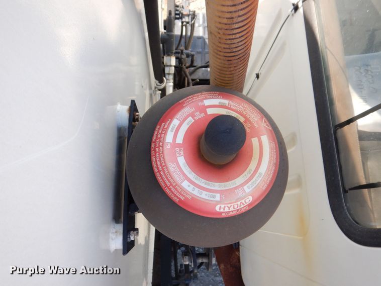 image for item KR9116 2000 International 2554  sewer jetter truck